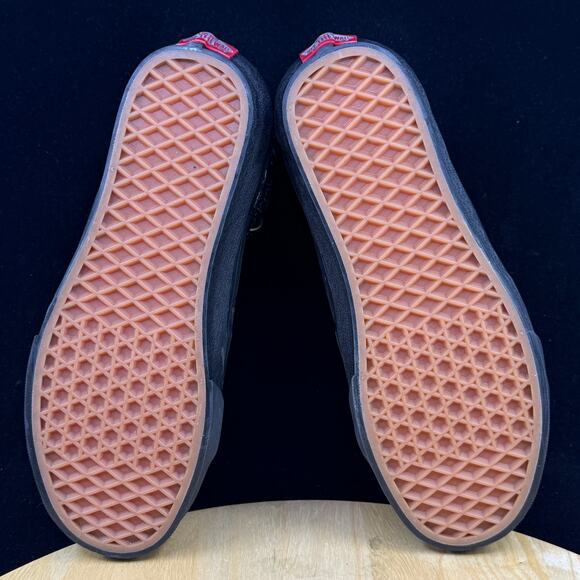 VANS x DISNEY 100 Villains Sk8-Hi Mens Shoes (NEW) Black High Tops M 6.5/ 8 Wmns - Picture 7 of 10